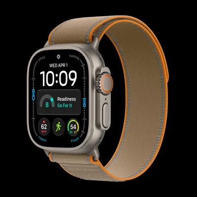 Apple Watch Ultra 4 in Natural Titanium
